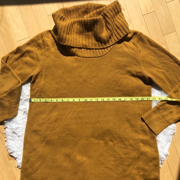 🔴SOLD🔴H&M Chestnut Sweater Dress - Picture 6 of 6